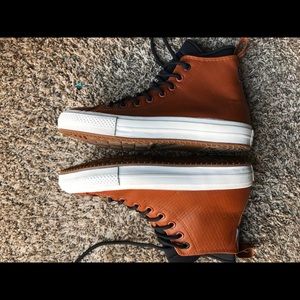 Leather, waterproof Converse
